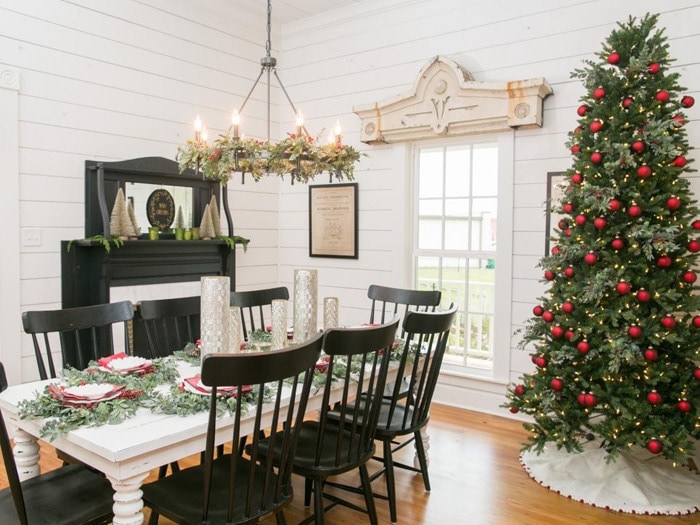 Fixer Upper Christmas Decor (page two) | The Harper House