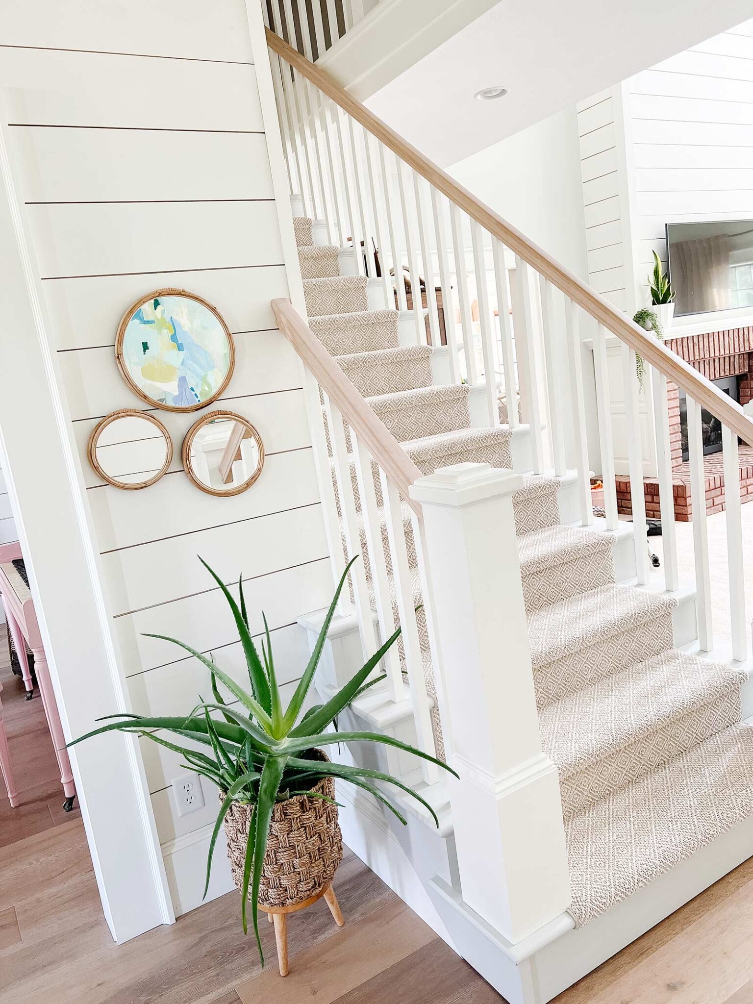 Benjamin Moore White Dove: Why is it so Popular?